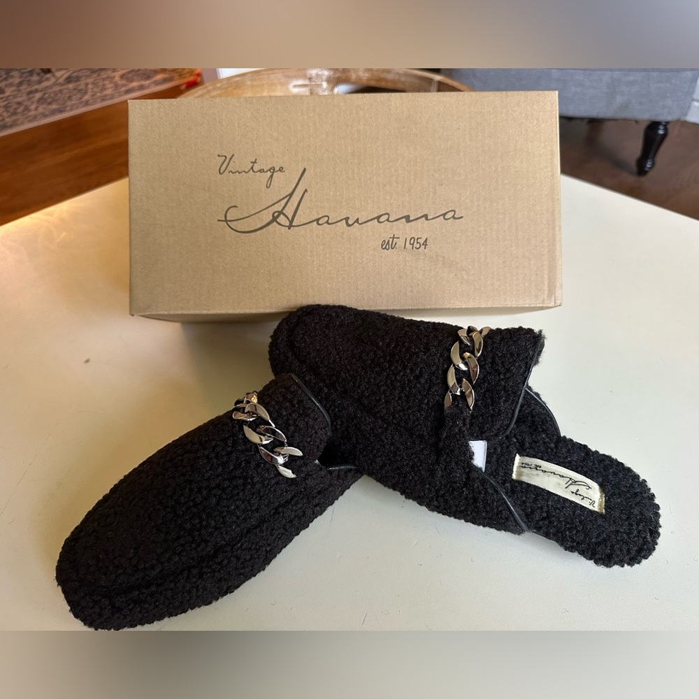 Vintage Havana Snug Easy Slides Black Size 7.5 NWT